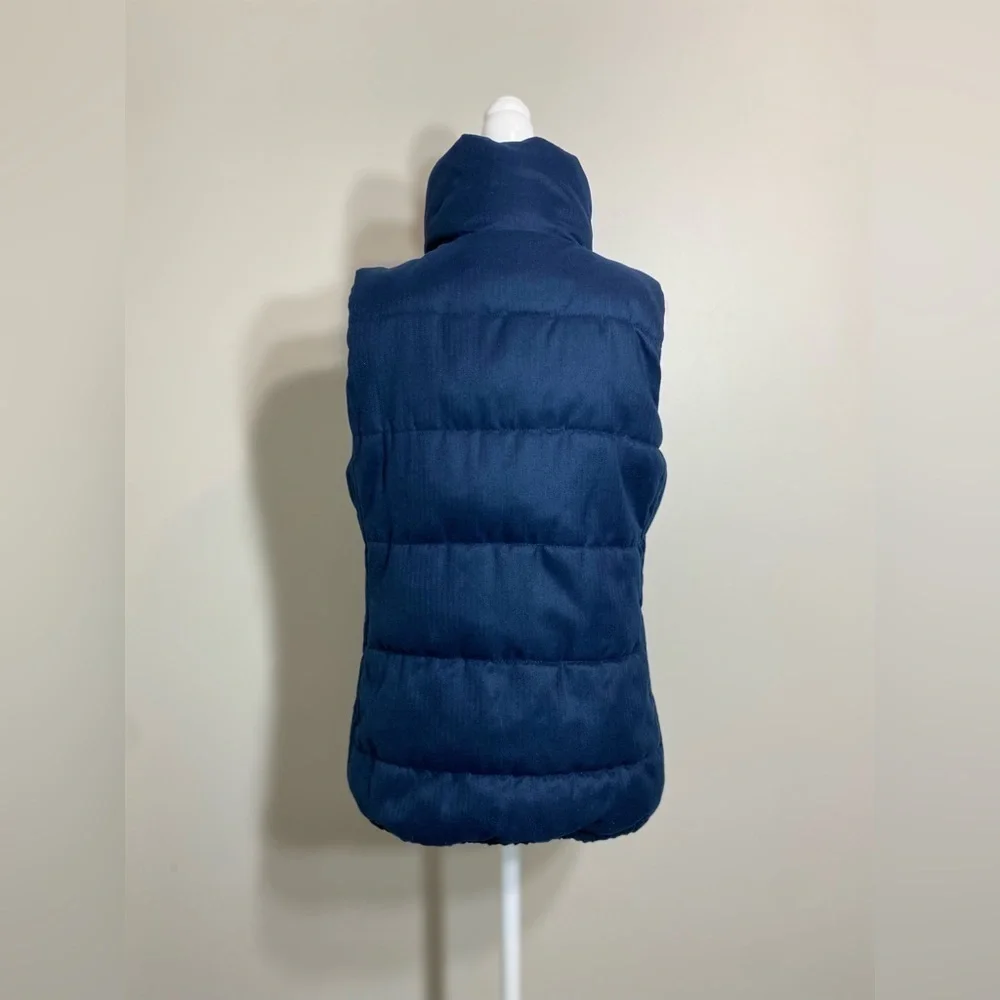 Small Old Navy Heavy Blue Zip Up Vest w/ Pockets - Picture 5 of 9